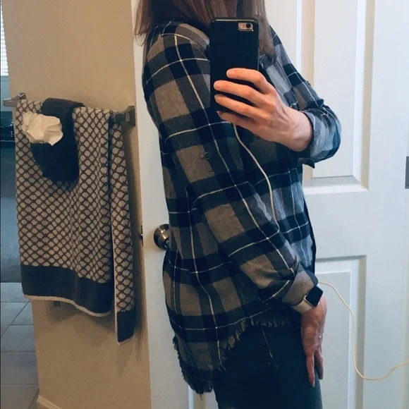 🎈CLEARANCE SALE🎈 Catherine Malandrino Flannel Tunic - Picture 2 of 5